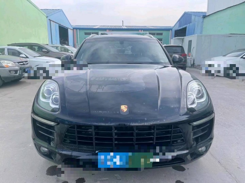 青島14年保時捷Macan1