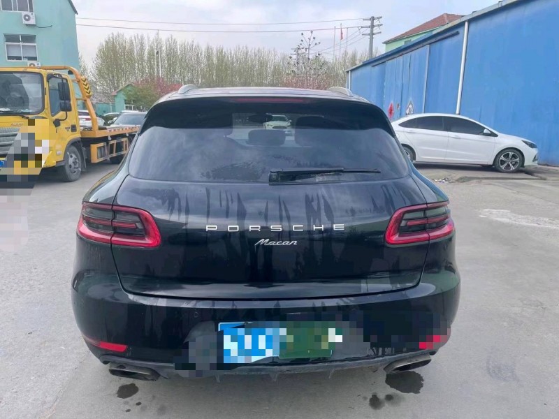 青島14年保時捷Macan9