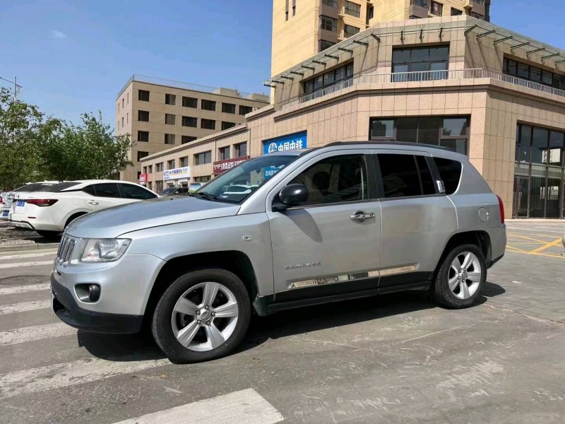 包頭11年Jeep指南者3