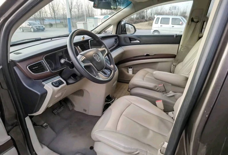 徐州15年别克GL84