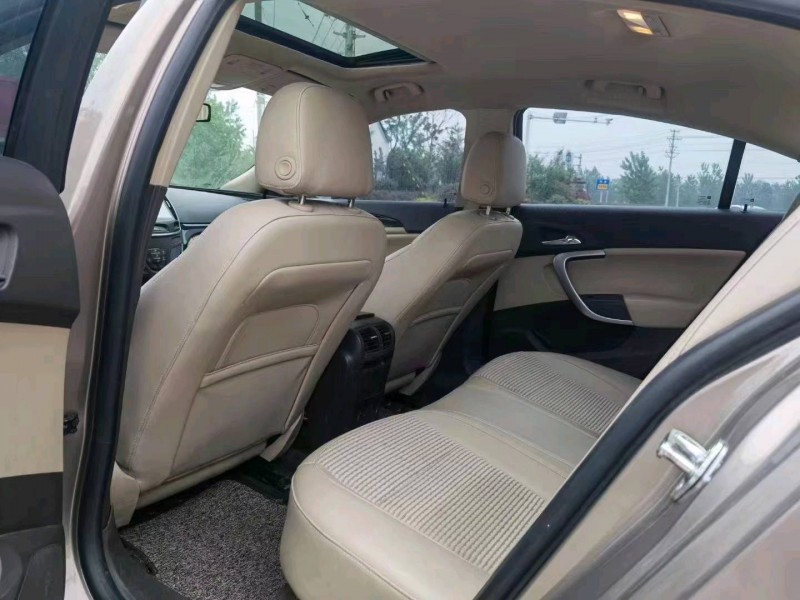 徐州17年别克君威3