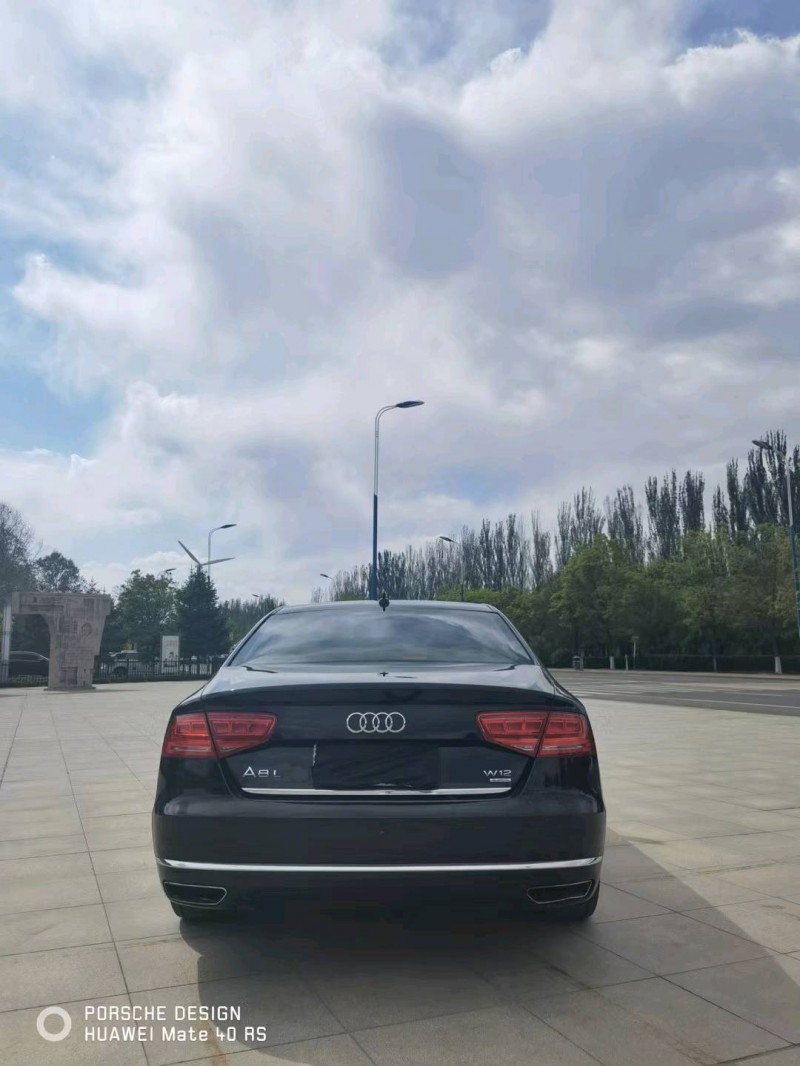 包頭14年奧迪A8L8