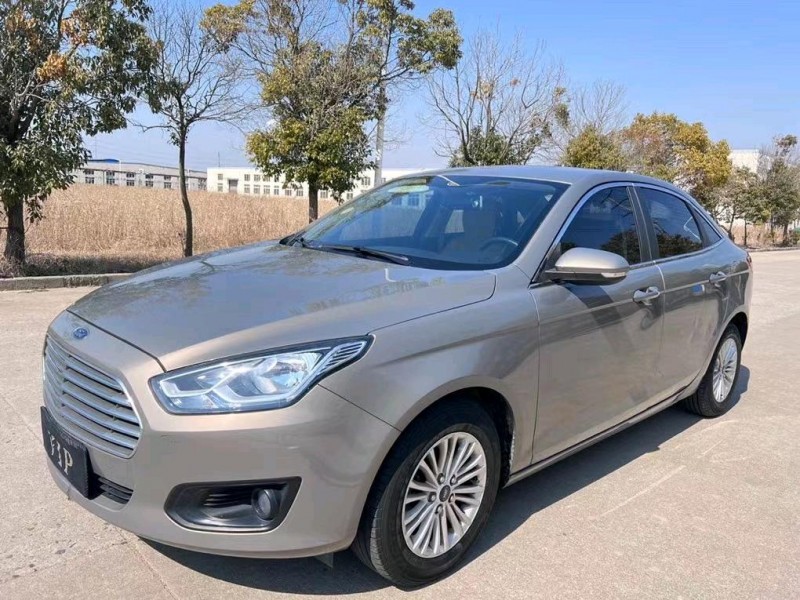 盐城17年福特福睿斯2