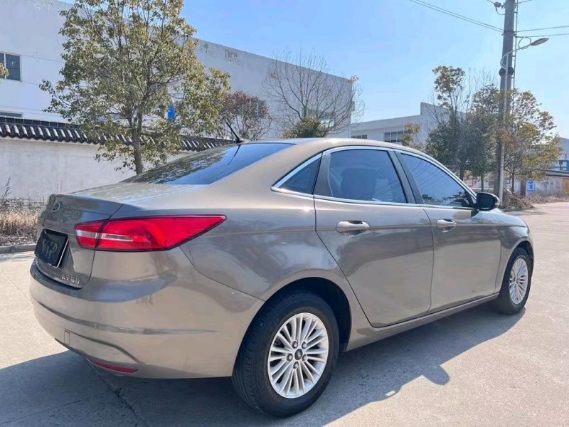 盐城17年福特福睿斯9