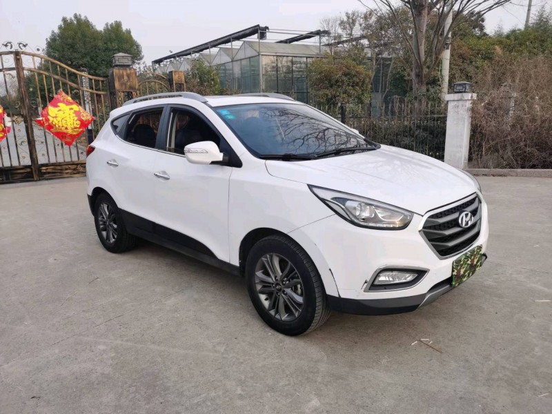 徐州17年现代ix352