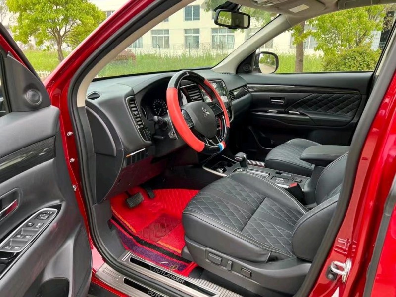 盐城21年三菱欧蓝德4