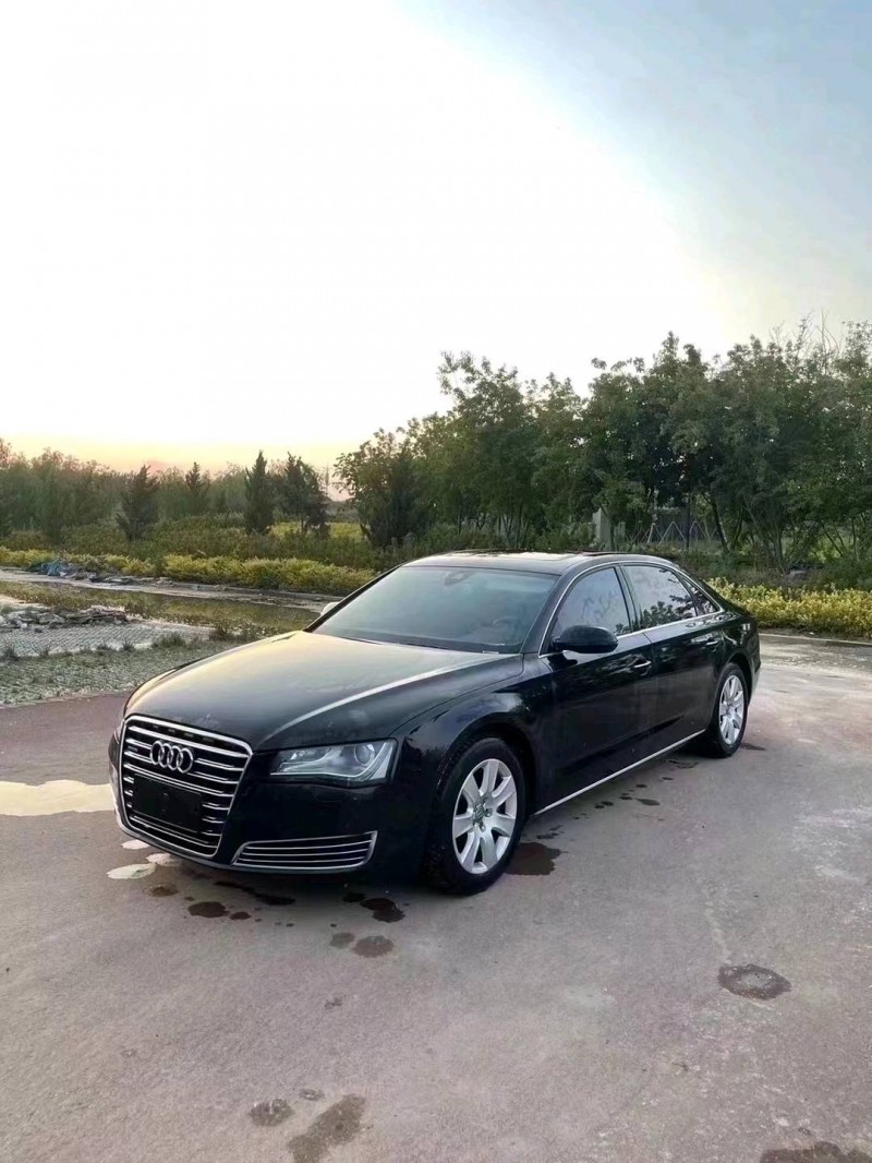 東營14年奧迪A8L4
