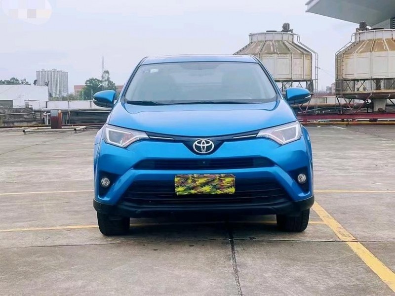 东莞17年丰田RAV41