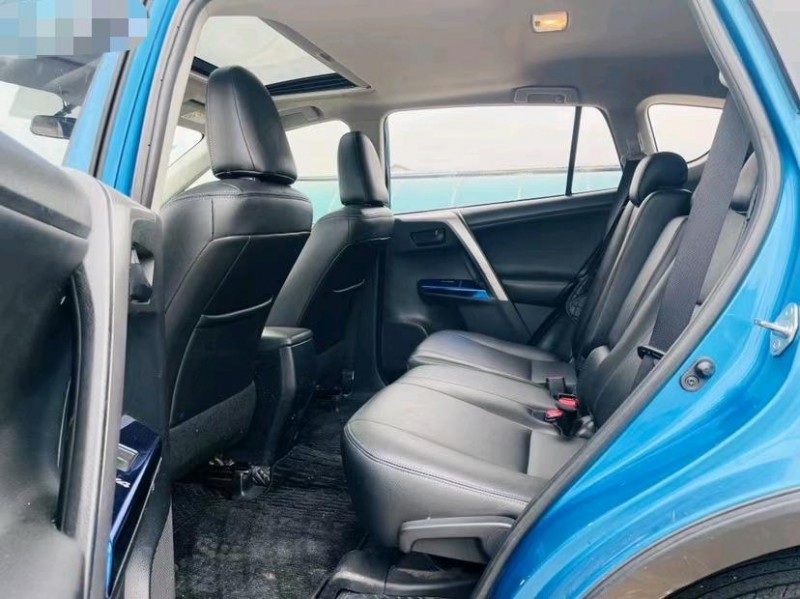 东莞17年丰田RAV45