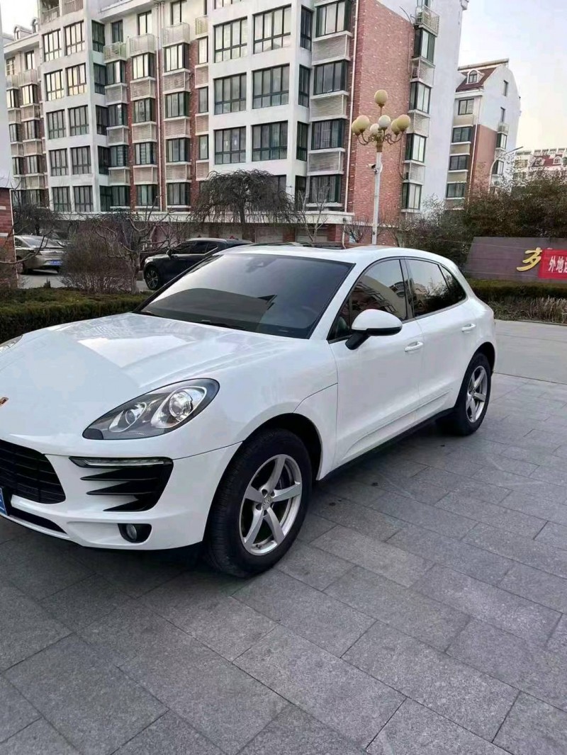 東營16年保時捷Macan2