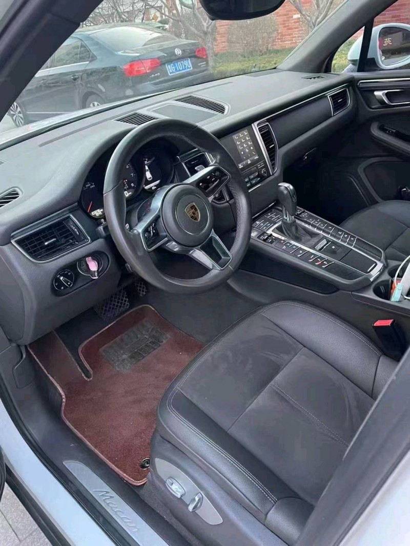 東營16年保時捷Macan6