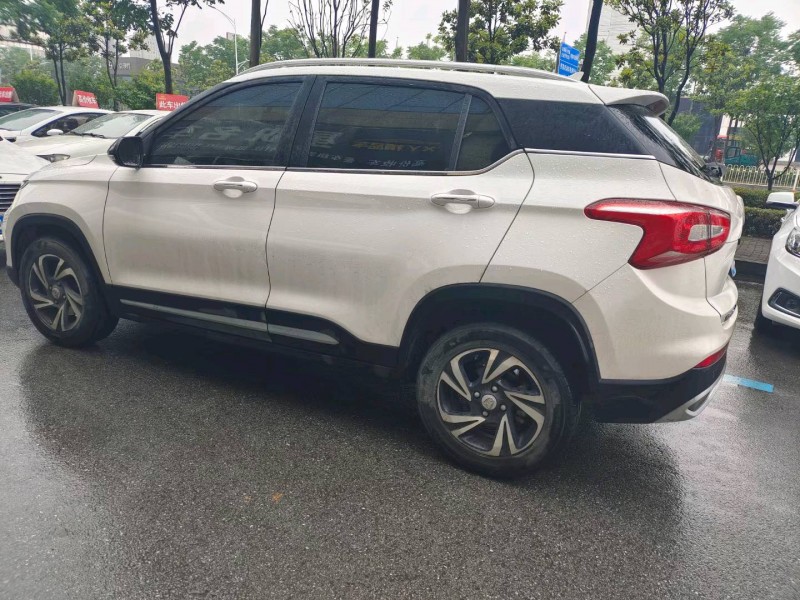 衡陽18年寶駿5101