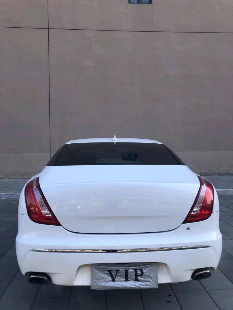 營口14年捷豹XJ8