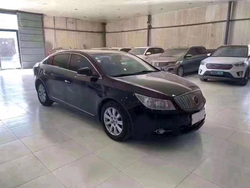 北京11年别克君越6