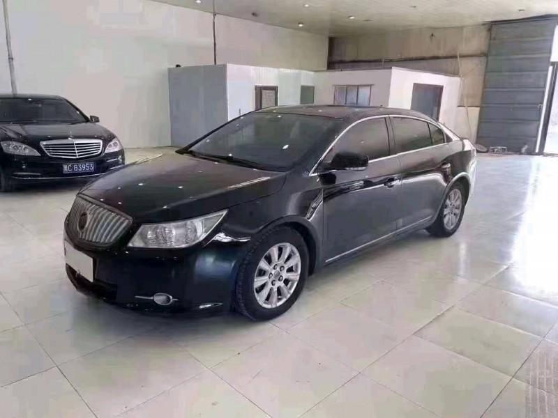 北京11年别克君越5