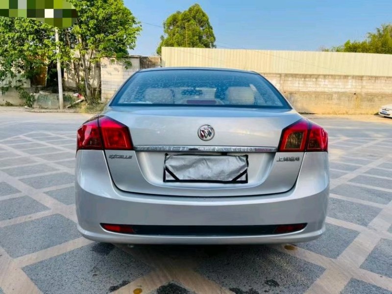 东莞13年别克凯越9