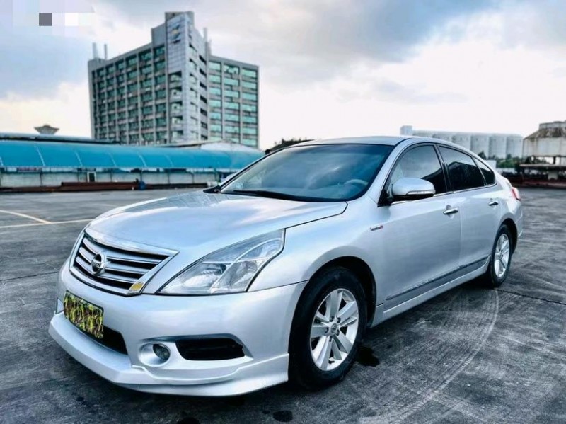 東莞11年日產天籟3