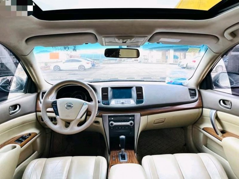 東莞11年日產天籟5