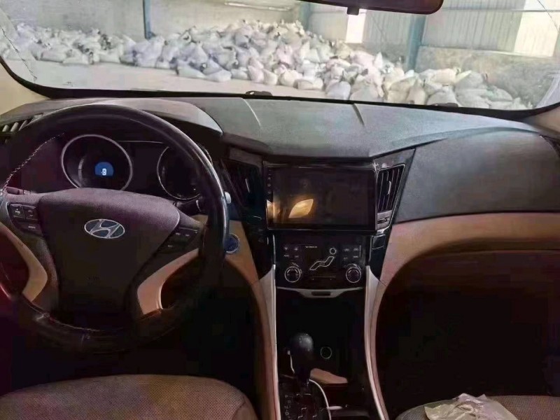 北京14年现代索纳塔八5