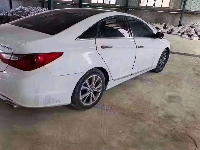 北京14年现代索纳塔八4