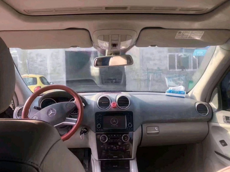 北京10年奔驰ML8