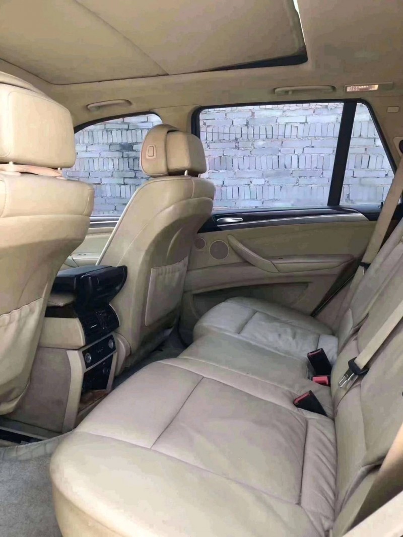 北京10年宝马X58