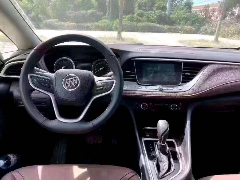 北京21年别克GL68