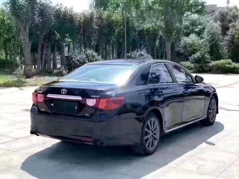 北京13年丰田锐志6