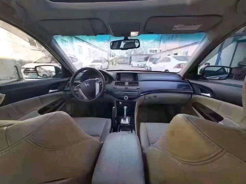 北京13年本田雅阁8