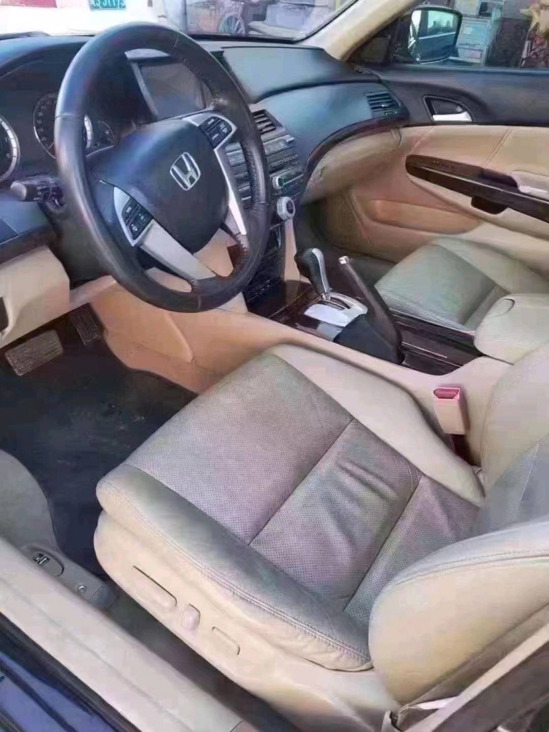 北京13年本田雅阁9