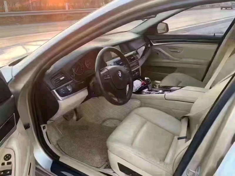 北京13年宝马5系4