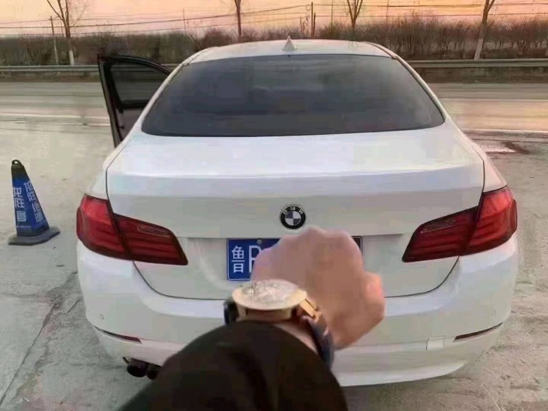 北京13年宝马5系8