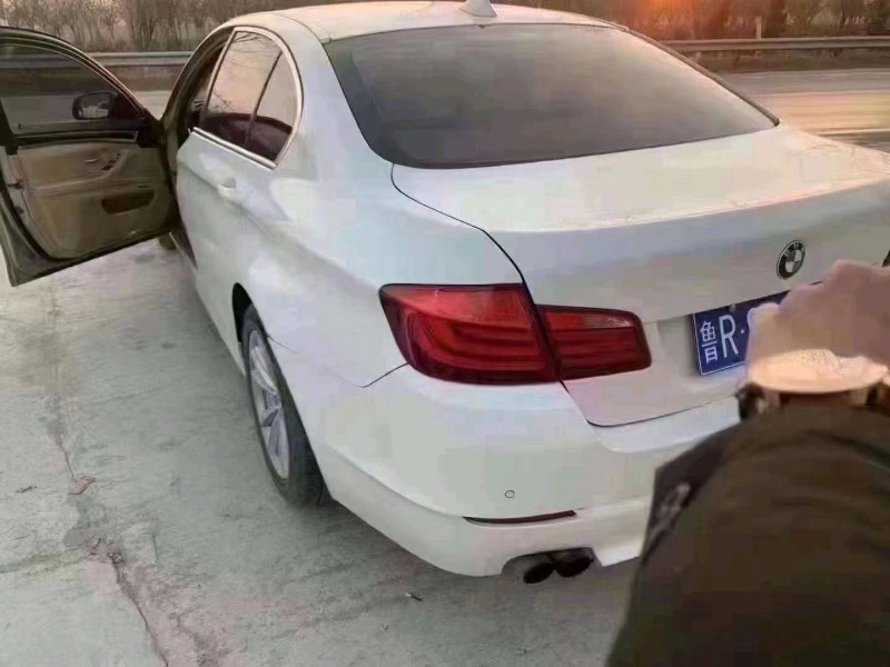 北京13年宝马5系9