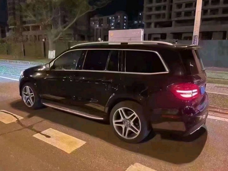 北京19年奔驰GLS3