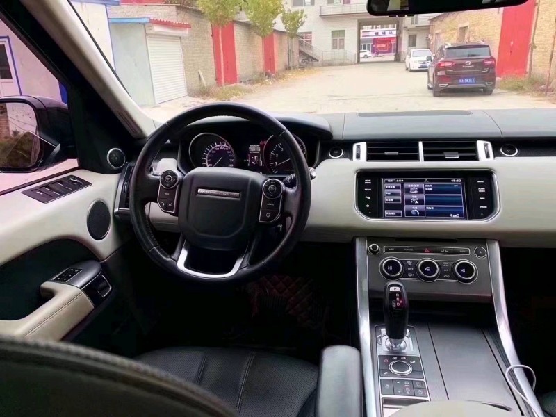 东营15年路虎揽胜运动9