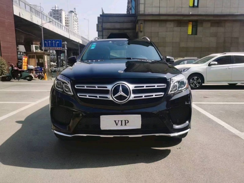 宜昌18年奔馳GLS1