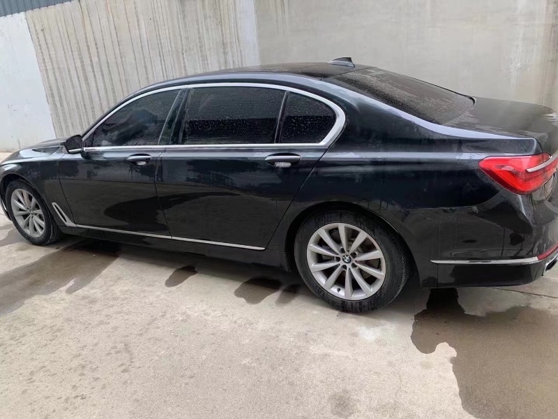 青岛17年宝马7系5