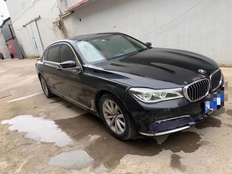 青岛17年宝马7系4