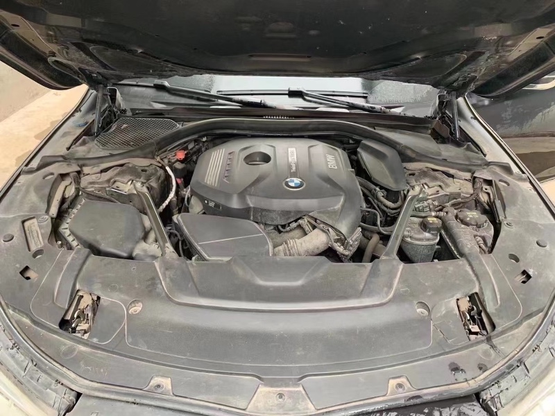 青岛17年宝马7系9