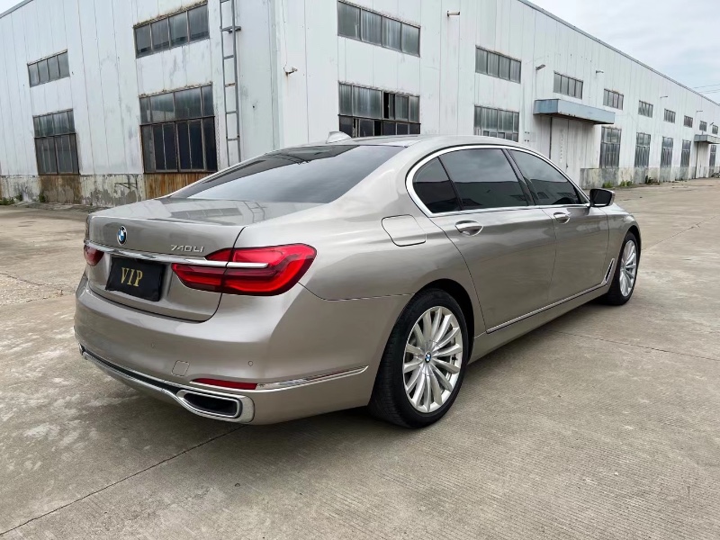 徐州17年宝马7系2