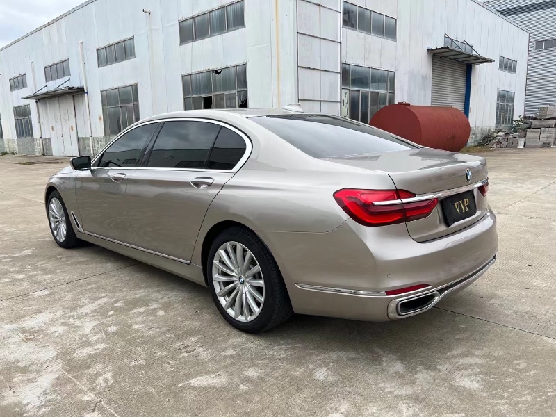 徐州17年宝马7系3