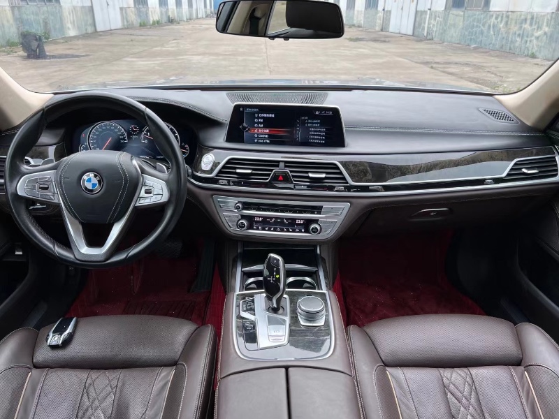 徐州17年宝马7系8