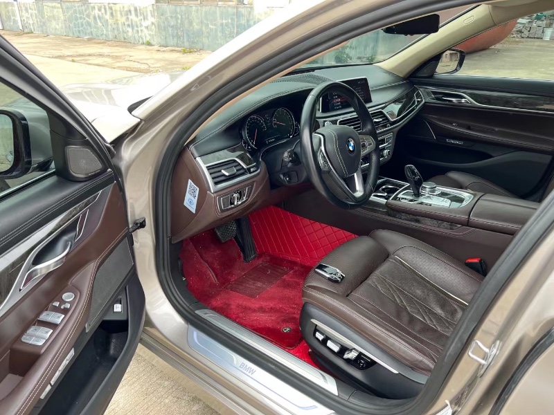 徐州17年宝马7系7