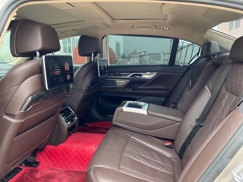 徐州17年宝马7系9