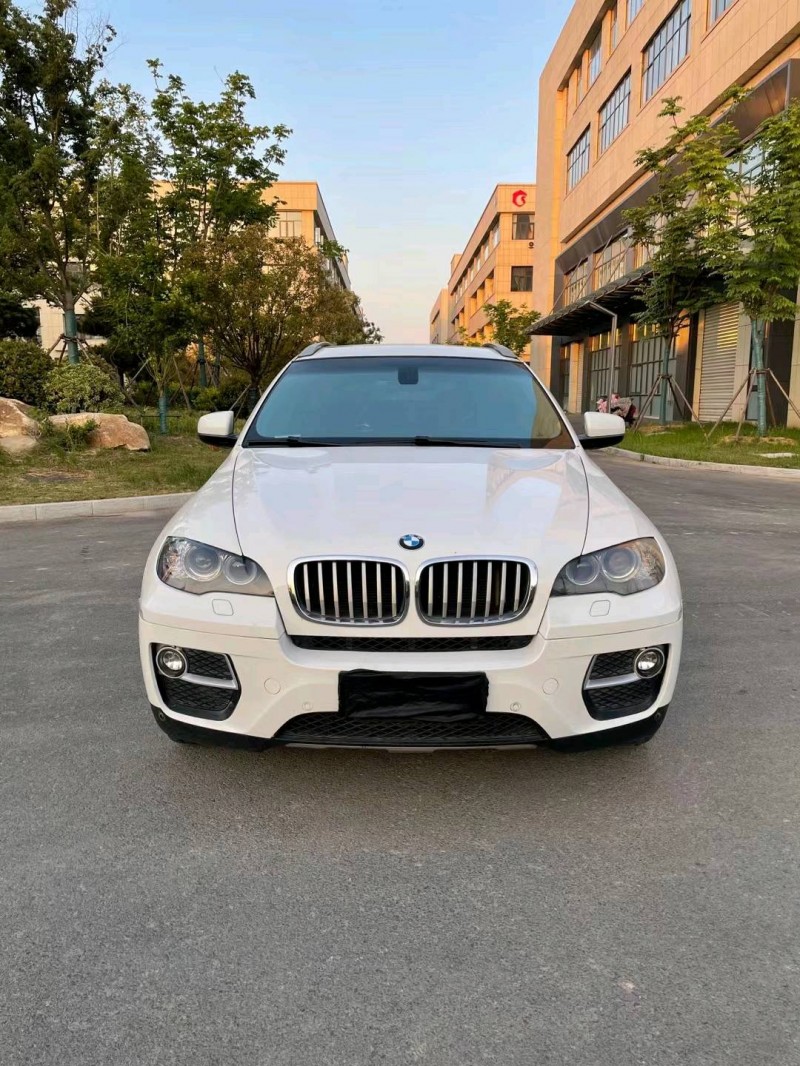 徐州13年宝马X69