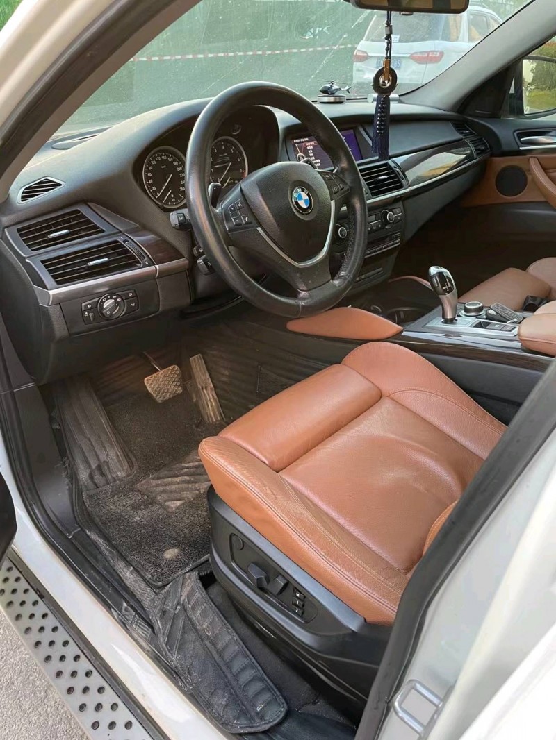 徐州13年宝马X63