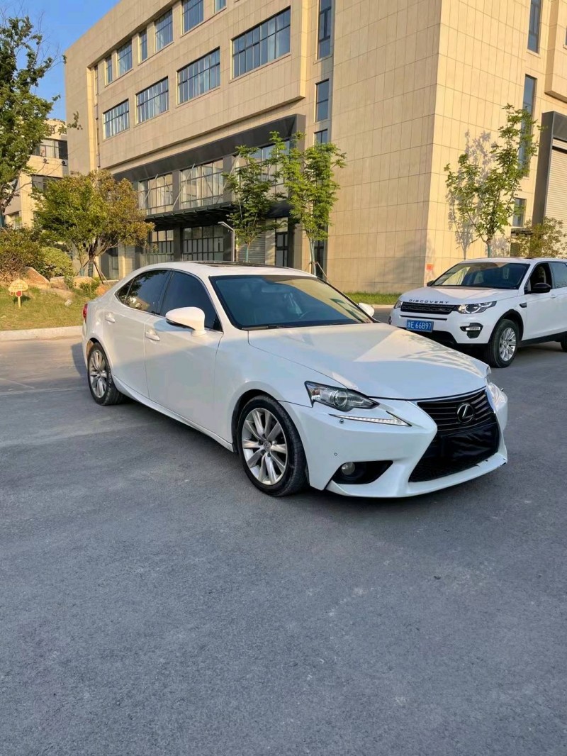 徐州14年雷克萨斯IS3