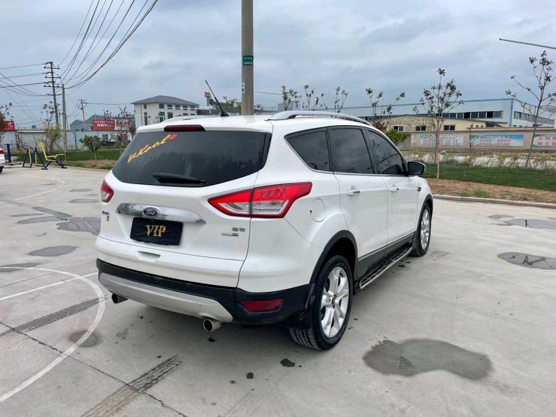 徐州15年福特翼虎8