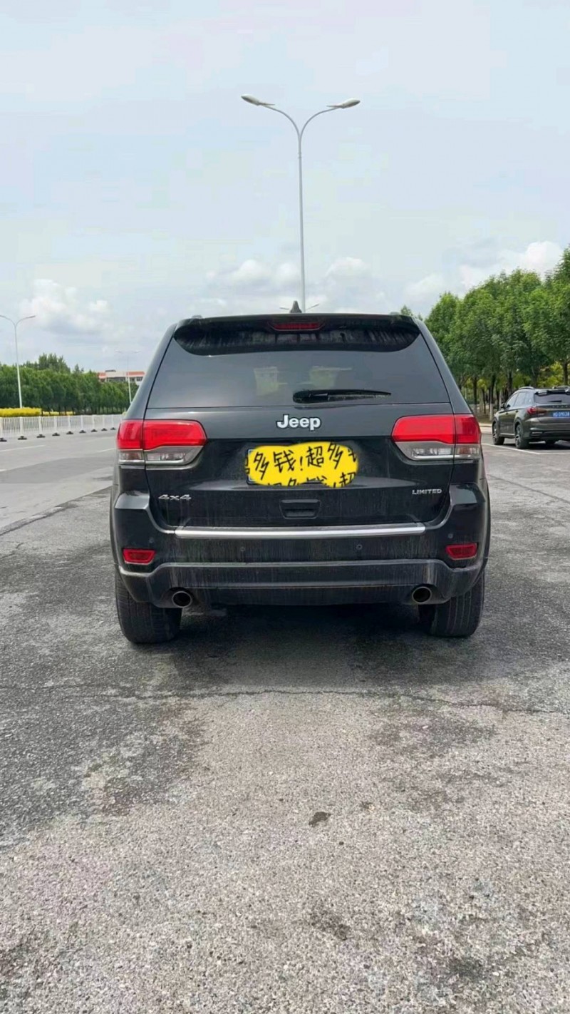 天津15年Jeep大切諾基3