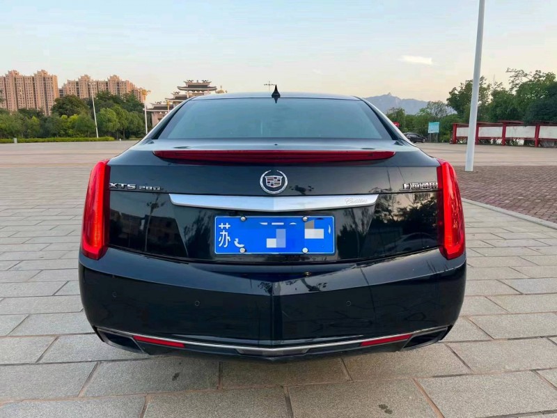 廈門15年凱迪拉克XTS5